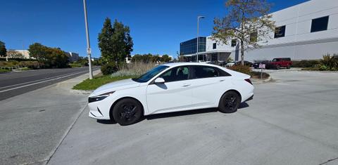 Hyundai Elantra 2023