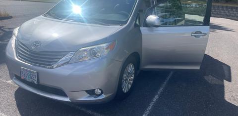 Toyota Sienna 2014