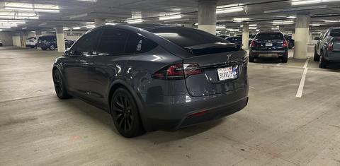 Tesla Model X 2022