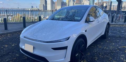 Tesla Model Y 2026