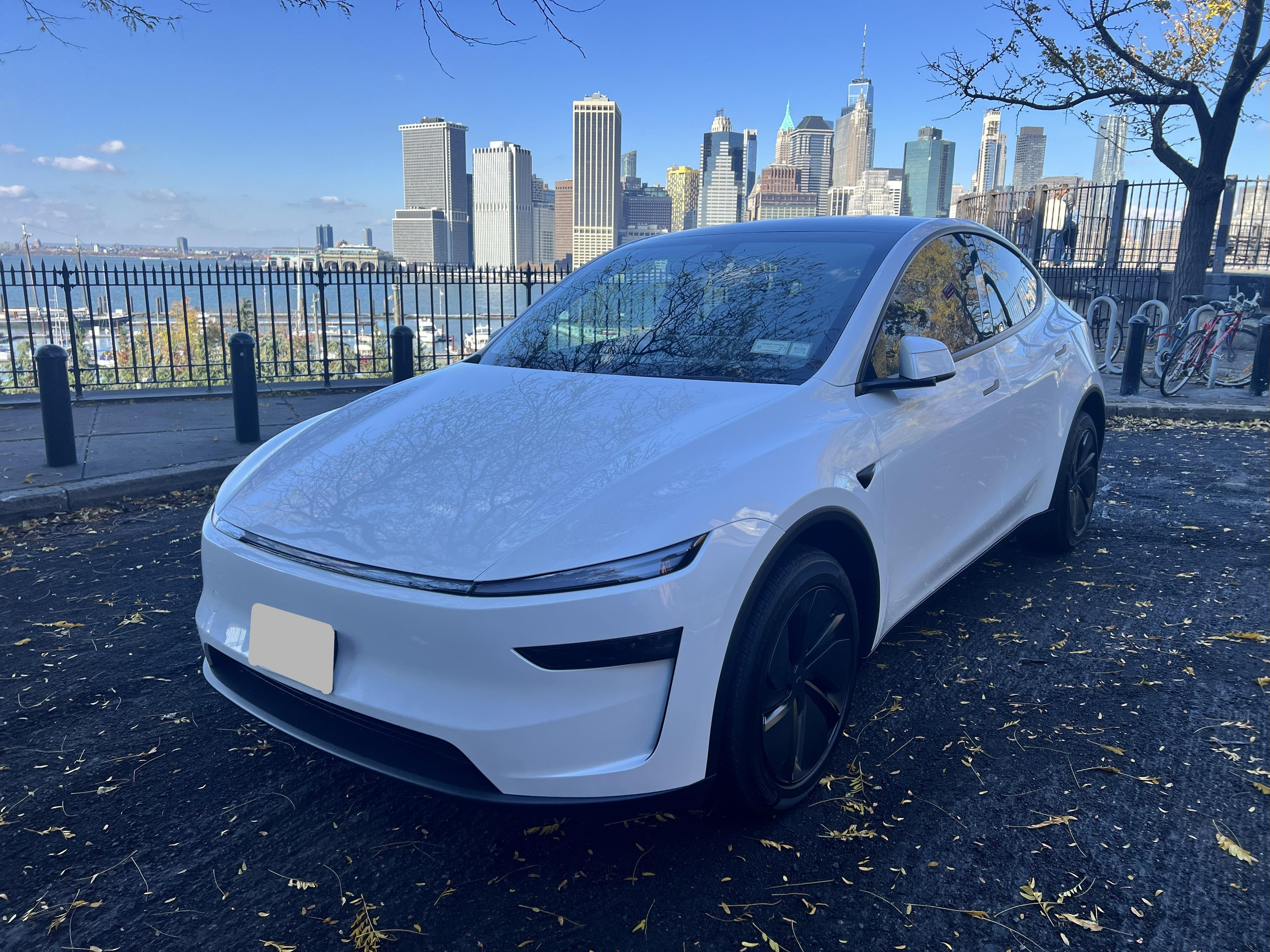 Tesla Model Y 2026 in 