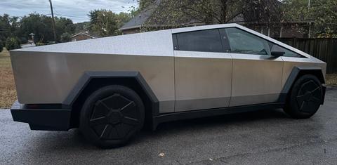 Tesla Cybertruck 2024