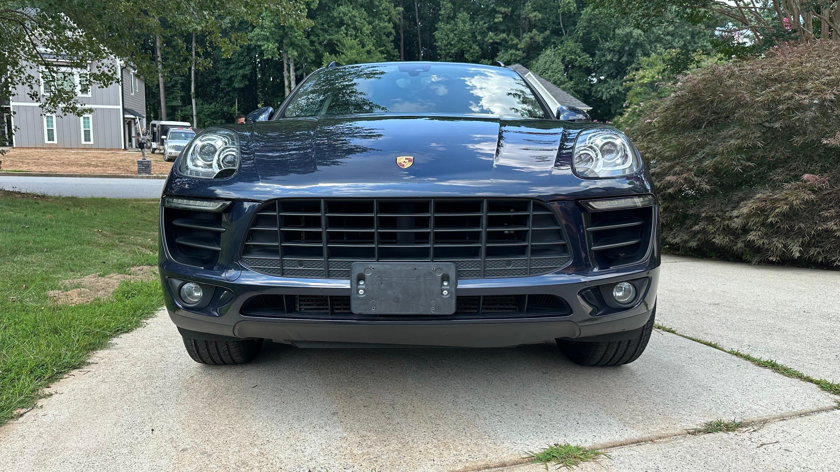 Porsche Macan 2017 in College Park, GA