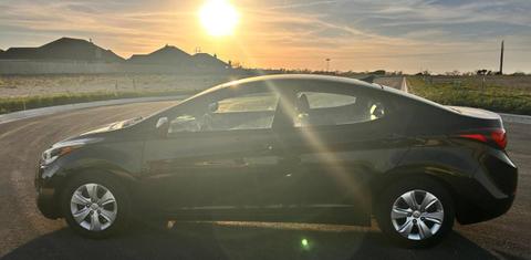 Hyundai Elantra 2016