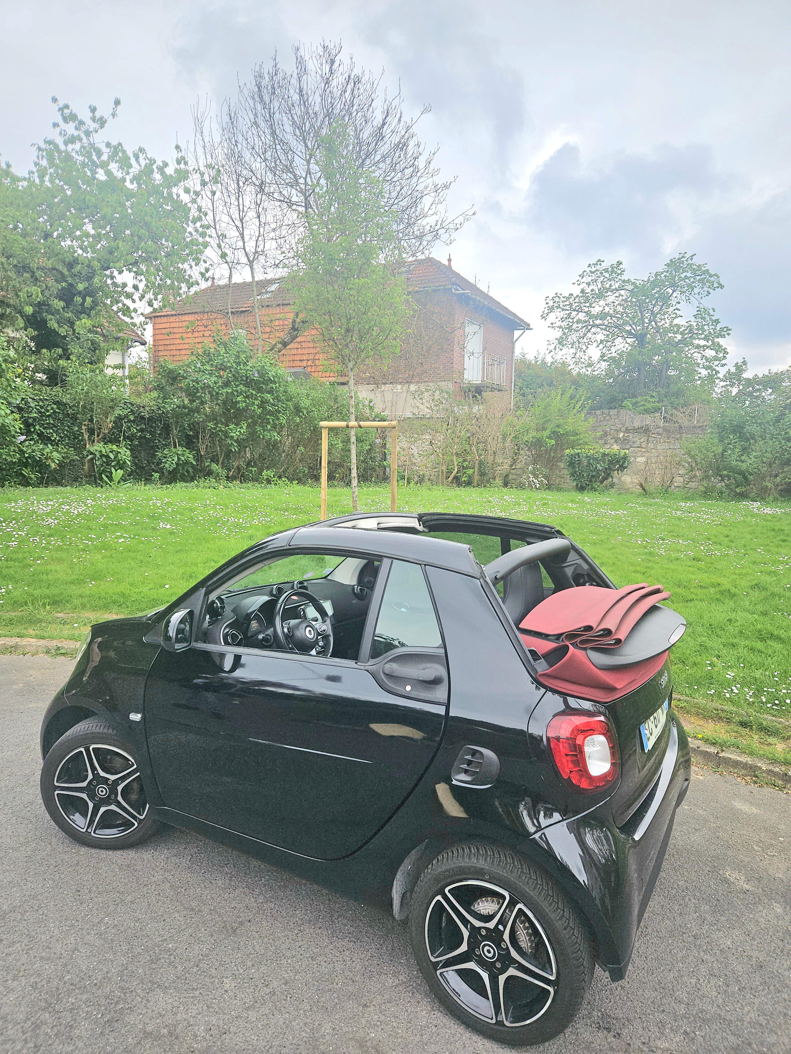 smart FORTWO CABRIO 2016 à Créteil