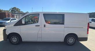 Toyota HIACE 2022 — Van rental alternative in Waterford West