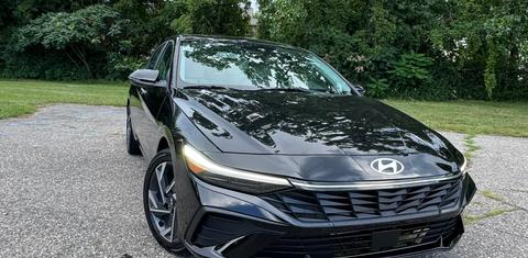 Hyundai Elantra 2025