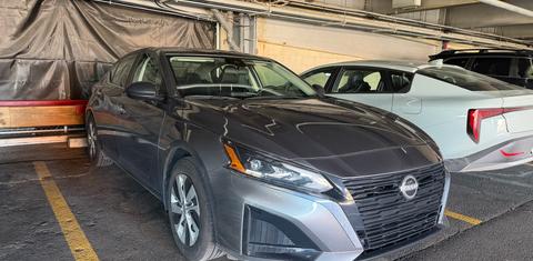 Nissan Altima 2025
