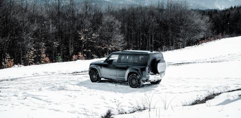 Land Rover Defender 2022