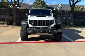 Jeep Gladiator 2025 in Grapevine