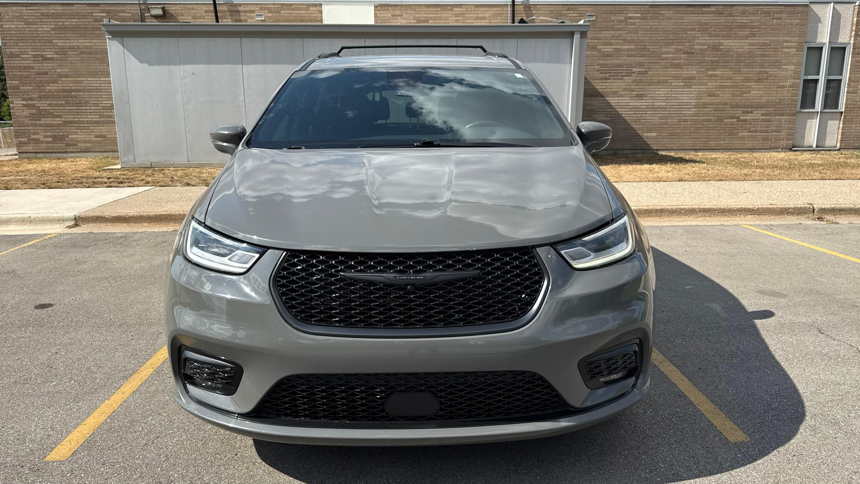 Chrysler Pacifica 2021 in Wyoming, MI