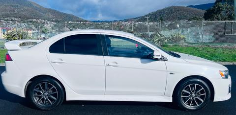 Mitsubishi LANCER 2016
