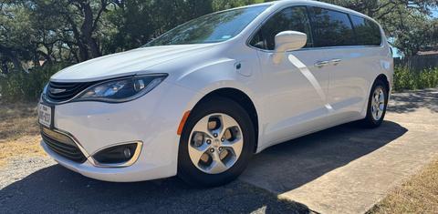 Chrysler Pacifica 2017