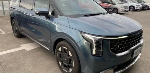 Kia CARNIVAL 2024
