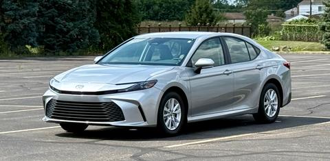 Toyota Camry Hybrid 2025