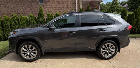Toyota RAV4 2024