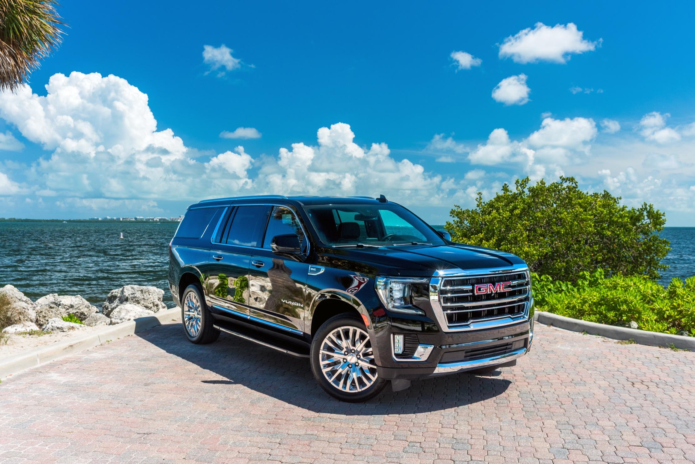 GMC Yukon XL 2024 in Hialeah, FL