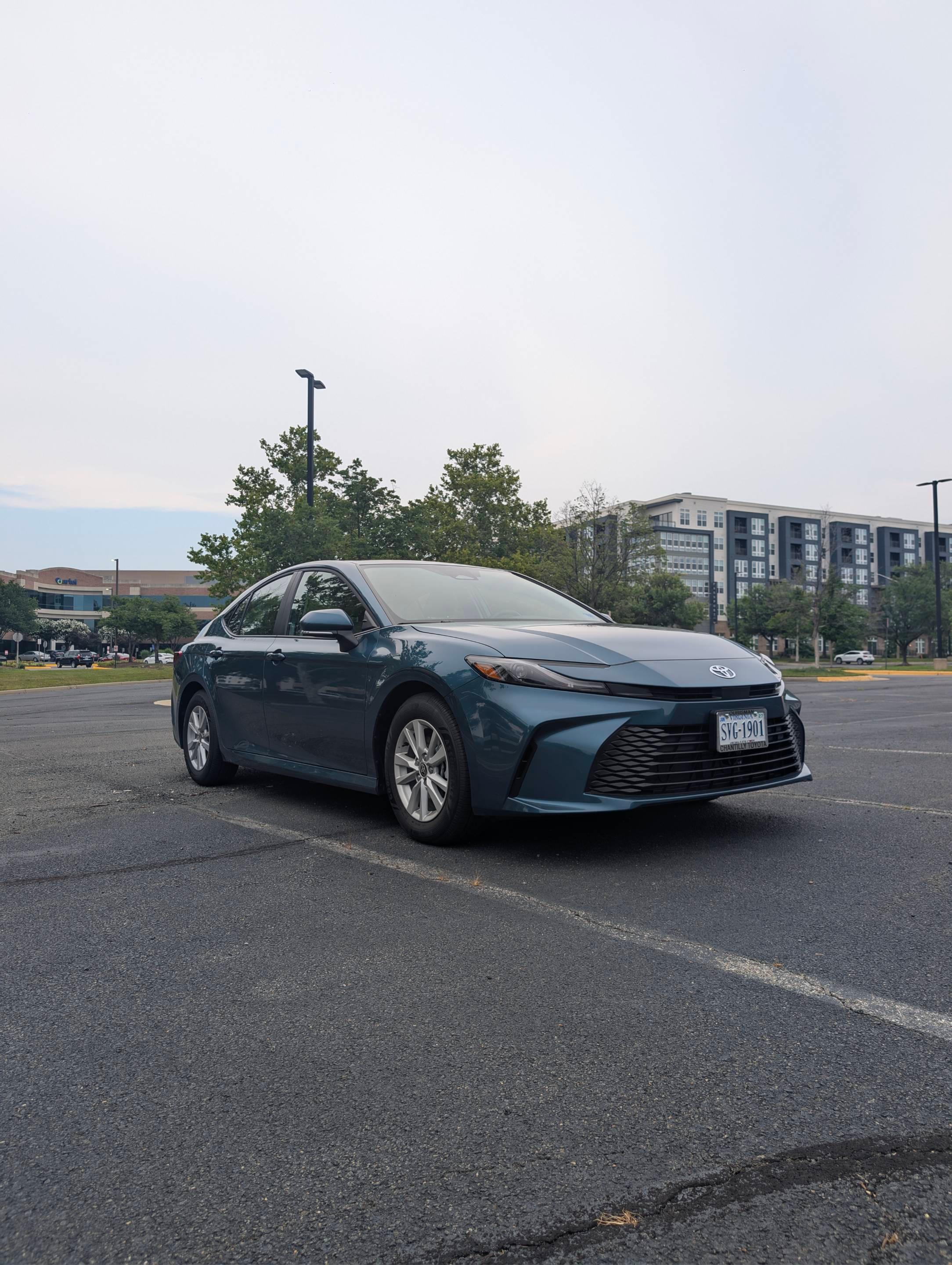 Toyota Camry Hybrid 2026 in Herndon, VA