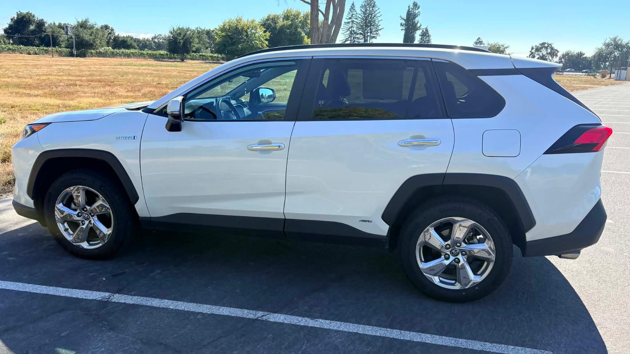 Toyota RAV4 Hybrid 2020 in Santa Rosa, CA