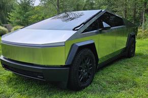 Tesla Cybertruck 2024 in Morristown