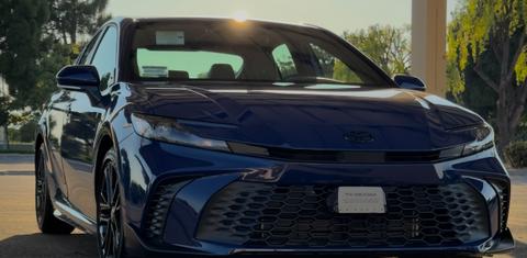Toyota Camry Hybrid 2025
