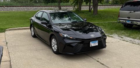 Toyota Camry Hybrid 2025
