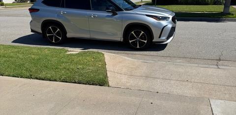 Toyota Highlander 2021