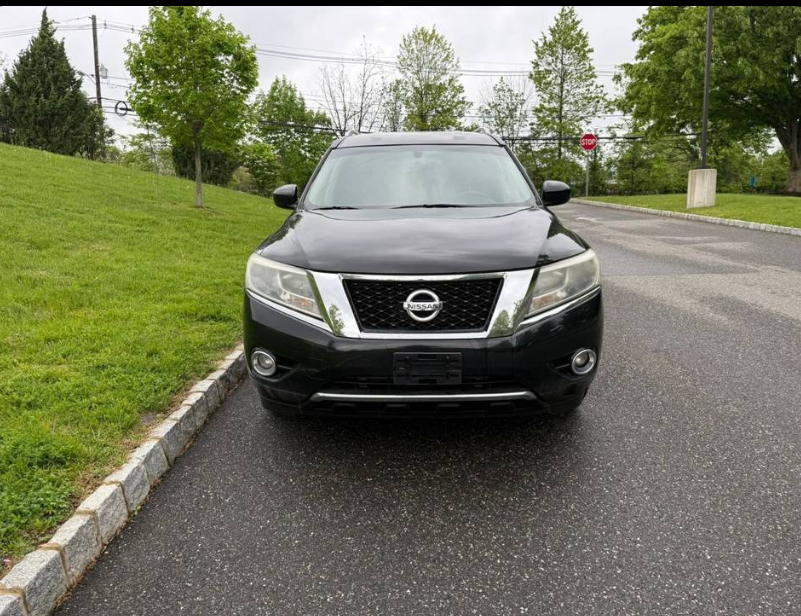 Nissan Pathfinder 2015 in 