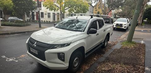 Mitsubishi TRITON 2023