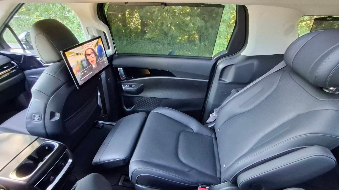 Kia Carnival 2025 in Elkridge, MD