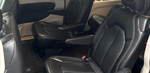 Chrysler Pacifica 2023