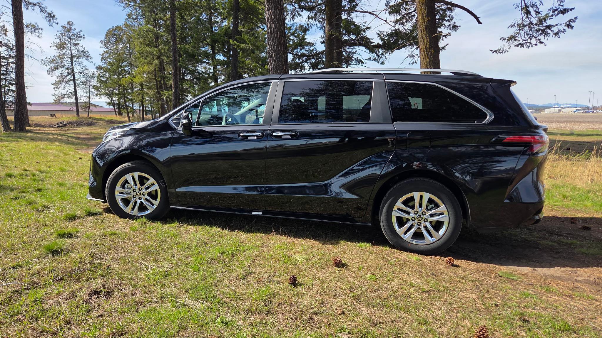 Toyota Sienna 2025 in Kalispell, MT