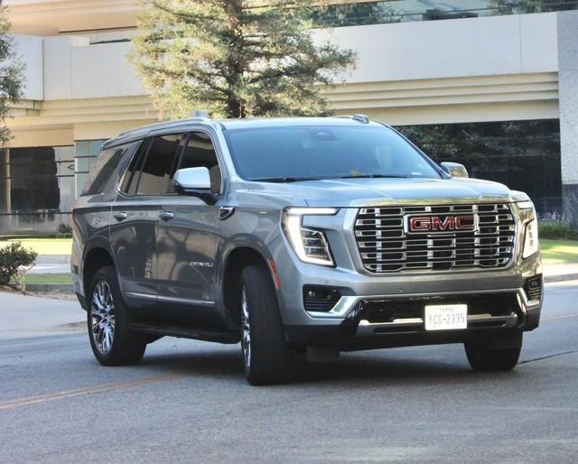 GMC Yukon 2025 in Bakersfield, CA