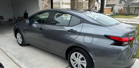Nissan Versa 2025
