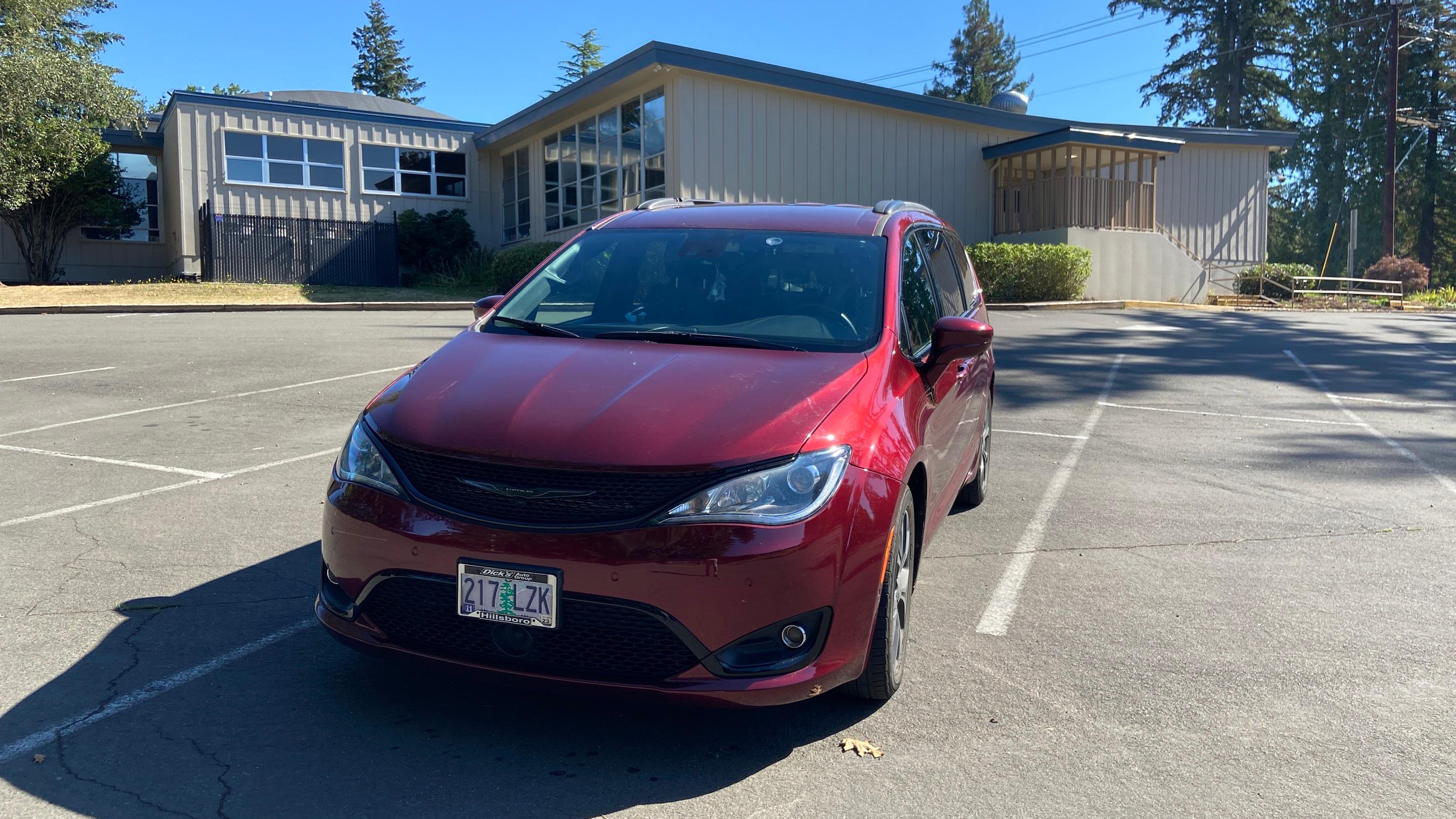 Chrysler Pacifica 2019 in Portland, OR