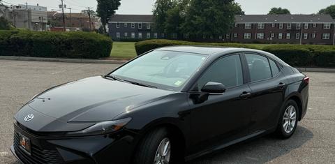 Toyota Camry Hybrid 2025
