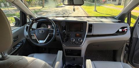 Toyota Sienna 2019
