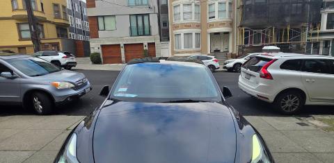 Tesla Model Y 2024