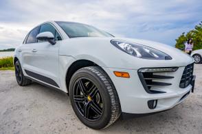 Porsche Macan car