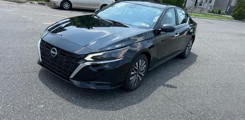 Nissan Altima 2025