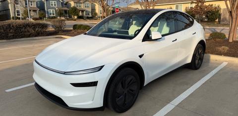 Tesla Model Y 2026