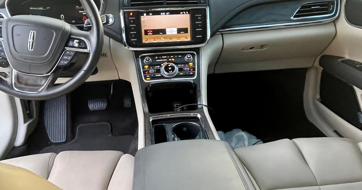 Lincoln Continental 2017 rental in Kenner, LA by Chad C. Turo