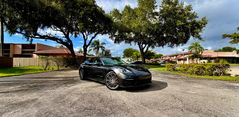 Porsche Panamera 2021