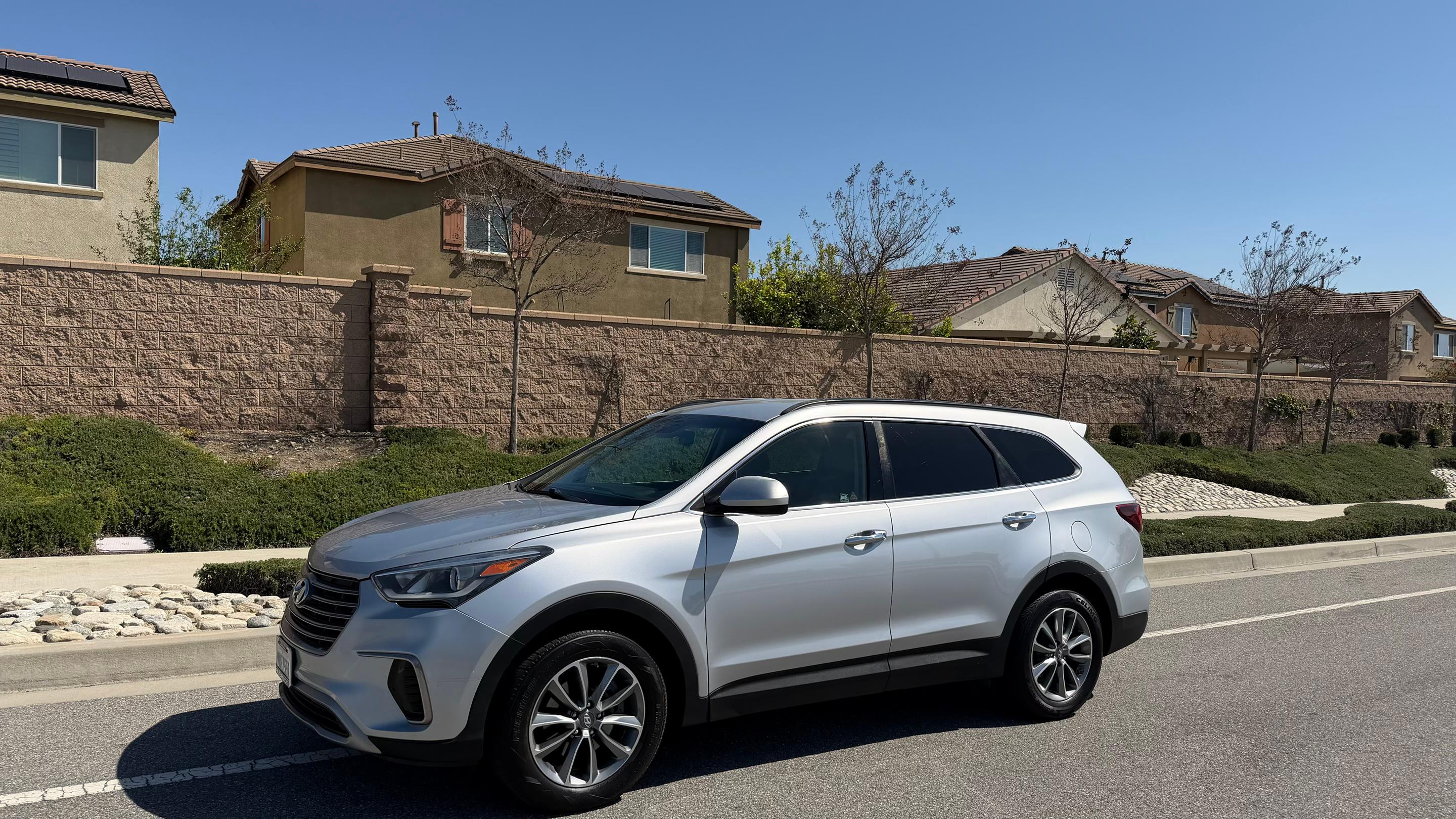 Hyundai Santa Fe 2017 in Fontana, CA