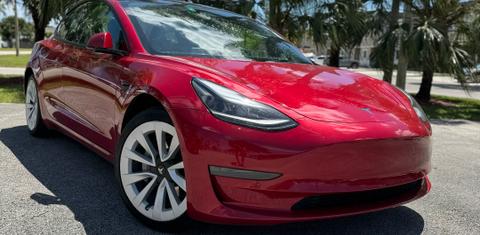 Tesla Model 3 2022