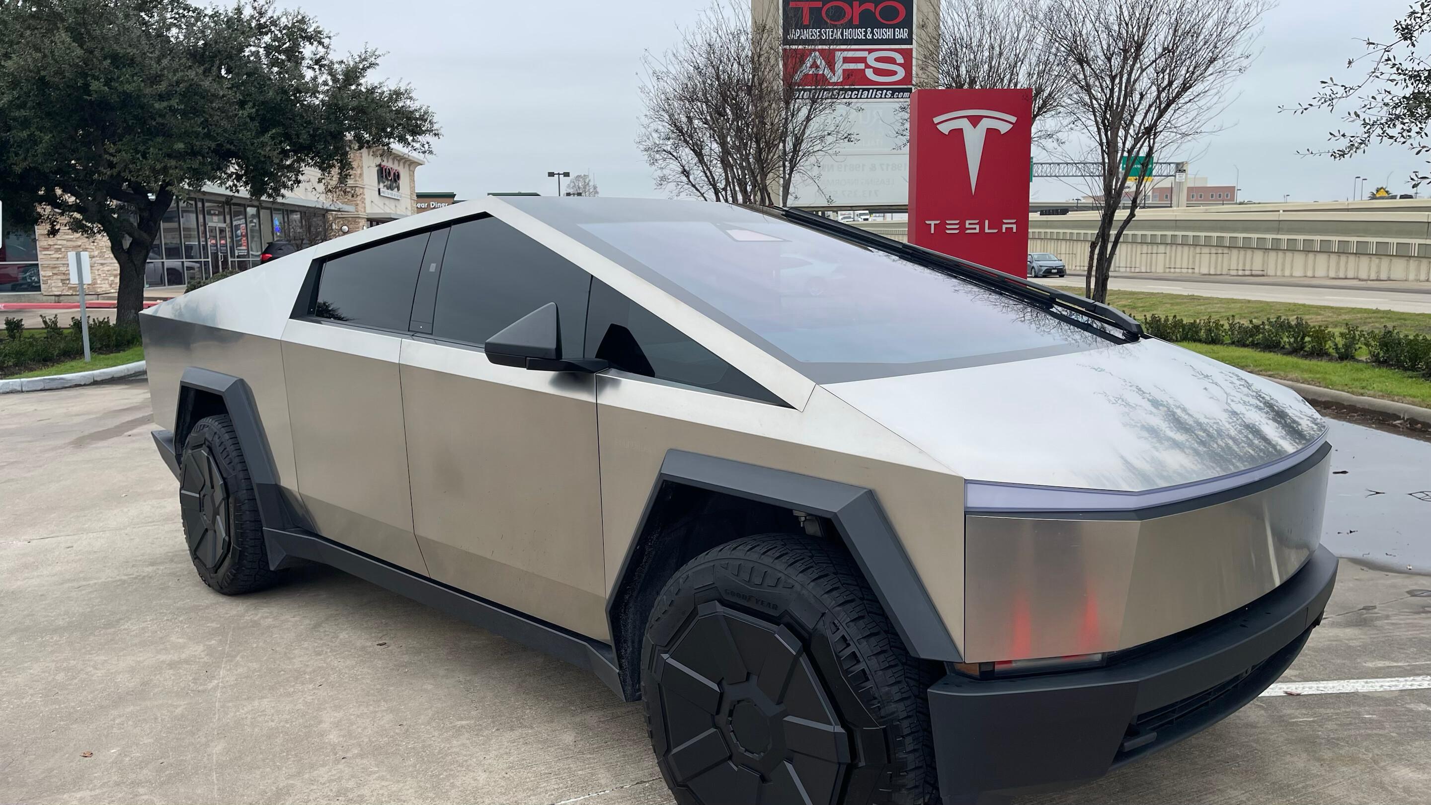 Tesla Cybertruck 2024 in Houston, TX