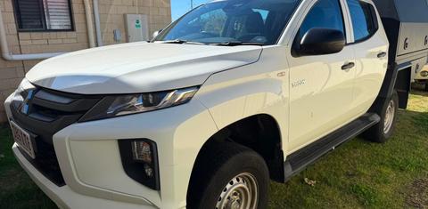 Mitsubishi TRITON 2023