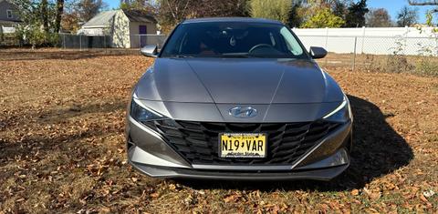 Hyundai Elantra 2023