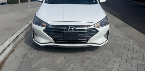 Hyundai Elantra 2019