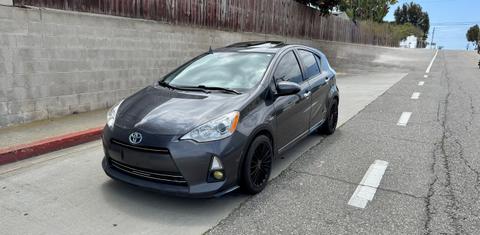 Toyota Prius c 2013